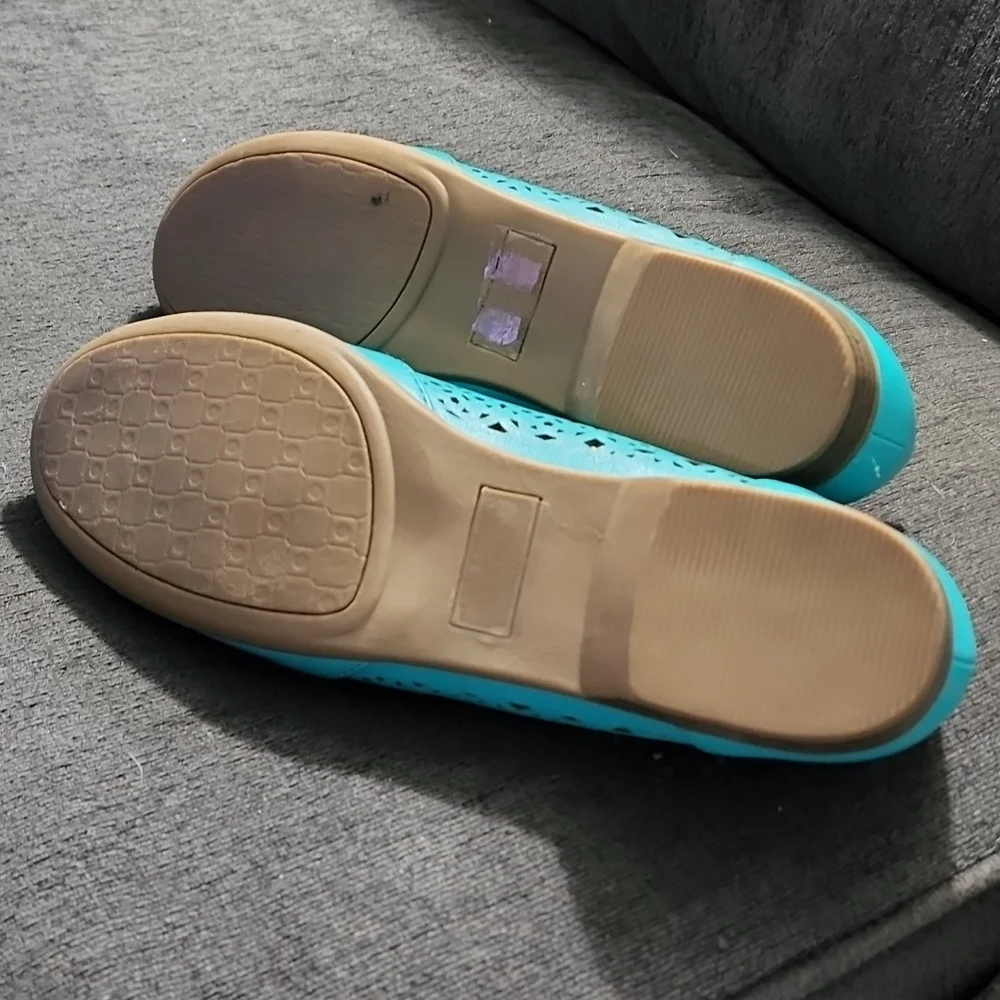 Teal Laser-Cut Tassel Loafers - Picture 5 of 5